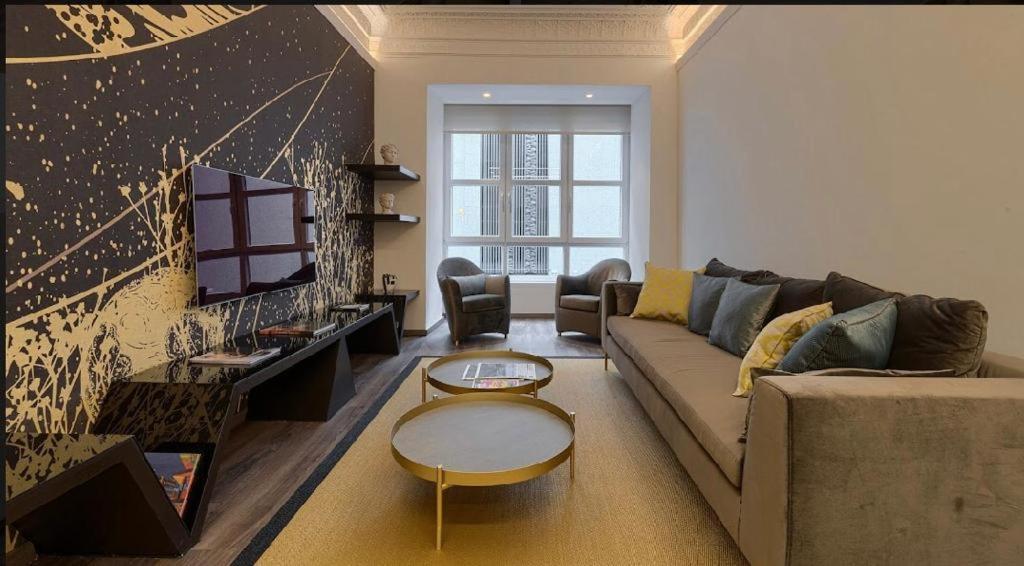 Abando Suites By Next Stop Билбао Екстериор снимка