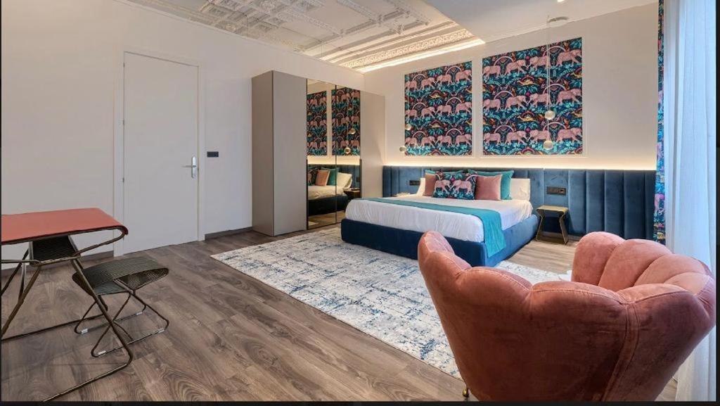 Abando Suites By Next Stop Билбао Екстериор снимка